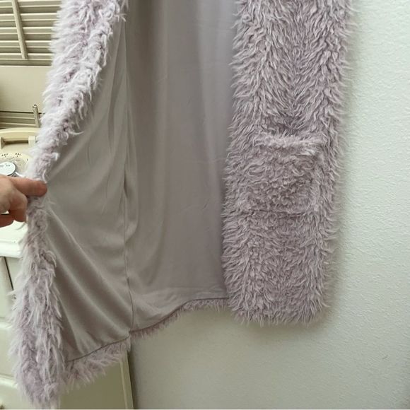 Faux Fun Fur Open Duster Vest NWT, Soft Dusty Lilac, Medium, Lined, Shag… - Picture 6 of 8